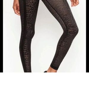 VSX Leopard Legging Lot New
